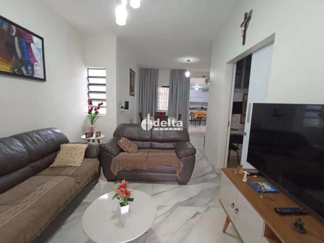 Casa venda em Setor Central, Uberlândia