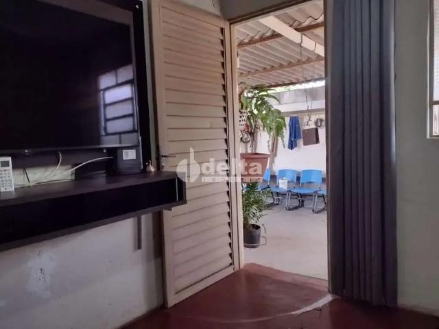 Casa venda em Uberlândia, Região Geográfica Intermediária de Uberlândia