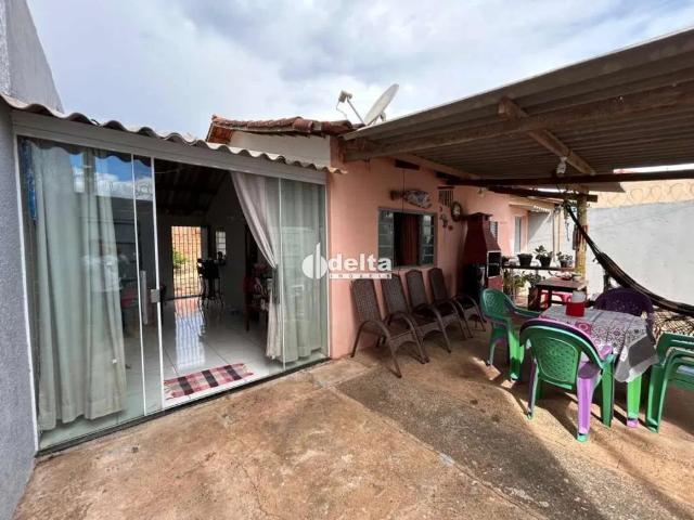 Casa venda em Residencial Integração, Uberlândia