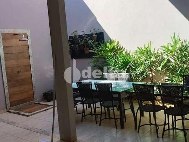 Casa venda em Jardim Lisboa, Uberlândia