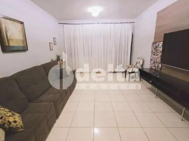 Casa venda em Uberlândia, Região Geográfica Intermediária de Uberlândia
