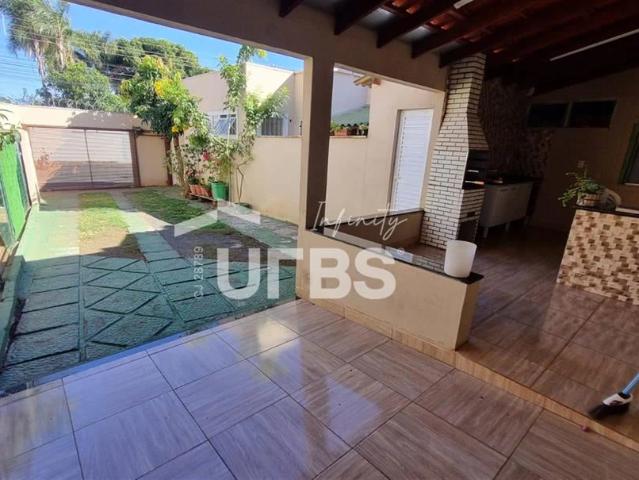 Casa venda em Segismundo Pereira, Uberlândia