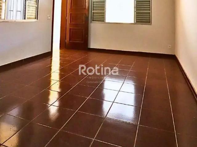 Casa venda em Segismundo Pereira, Uberlândia
