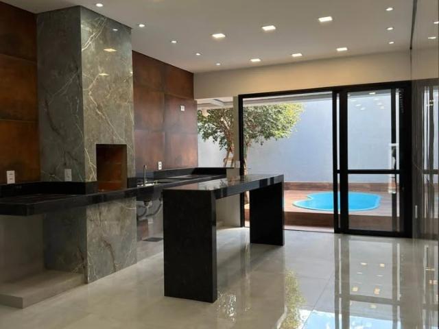 Casa venda em Uberlândia, Região Geográfica Intermediária de Uberlândia