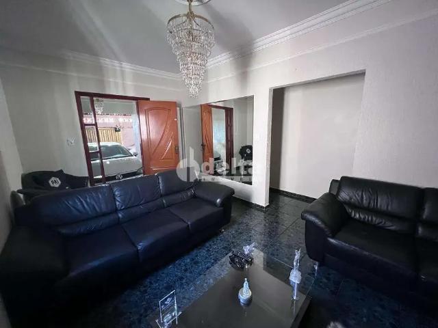 Casa venda em Uberlândia, Região Geográfica Intermediária de Uberlândia