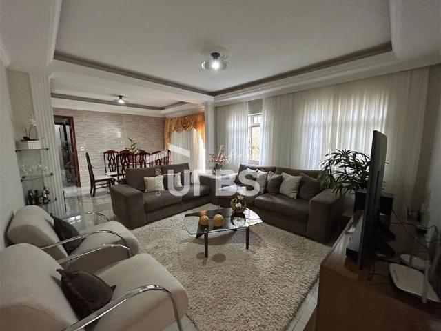 Casa venda em Setor Central, Uberlândia