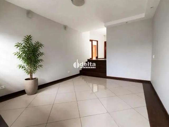 Casa venda em Uberlândia, Região Geográfica Intermediária de Uberlândia