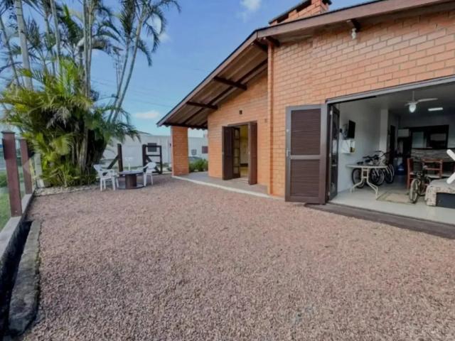 Casa venda em Região Geográfica Imediata de Tramandaí - Osório, Aglomeração Urbana do Litoral Norte