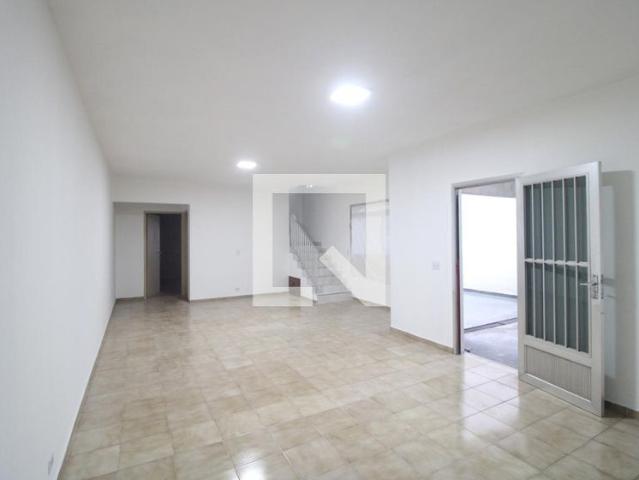 Casa aluguel em Região Imediata de São Paulo, Região Metropolitana de São Paulo