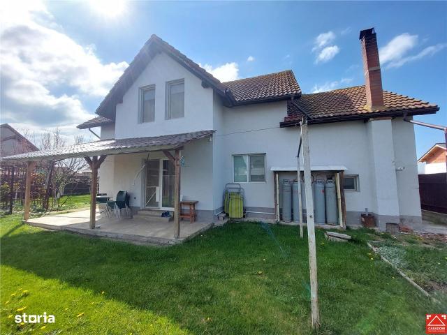 Casă vânzări