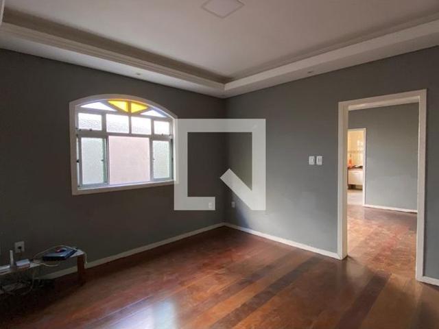 Casa aluguel em Região Geográfica Imediata de Belo Horizonte, Região Metropolitana de Belo Horizonte