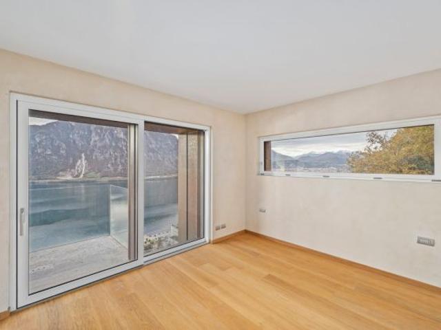 Villa Indipendente in vendita a Campione d'Italia
