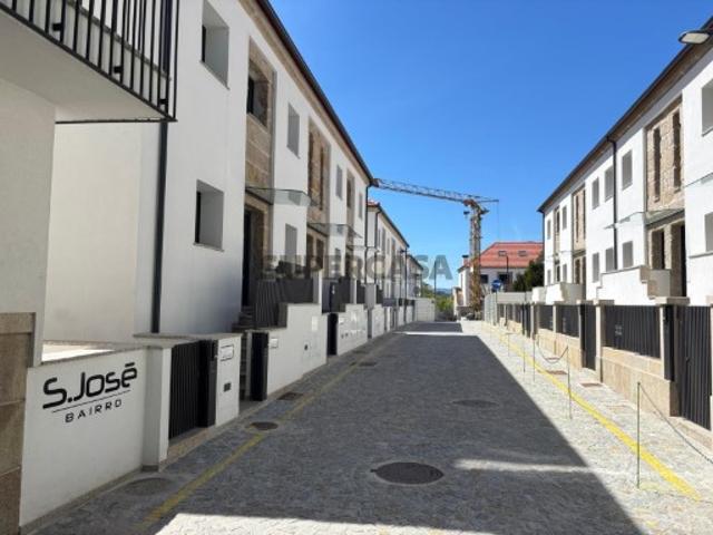 Casa venda em Bairro São José, Viseu