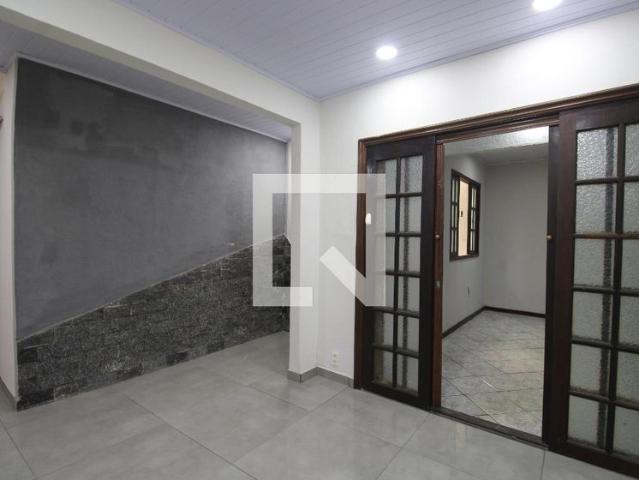 Casa aluguel em Região Geográfica Imediata do Rio de Janeiro, Região Metropolitana do Rio de Janeiro