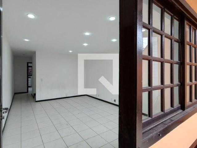 Casa aluguel em Região Geográfica Imediata do Rio de Janeiro, Região Metropolitana do Rio de Janeiro