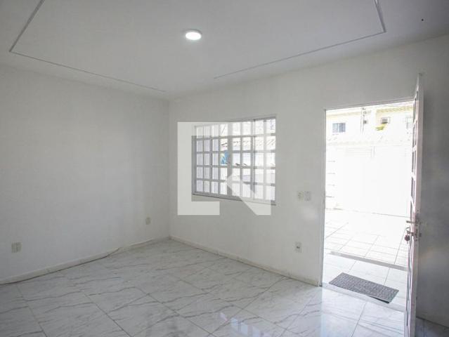 Casa aluguel em Região Geográfica Imediata do Rio de Janeiro, Região Metropolitana do Rio de Janeiro