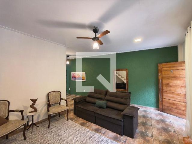 Casa aluguel em Região Geográfica Imediata do Rio de Janeiro, Região Metropolitana do Rio de Janeiro