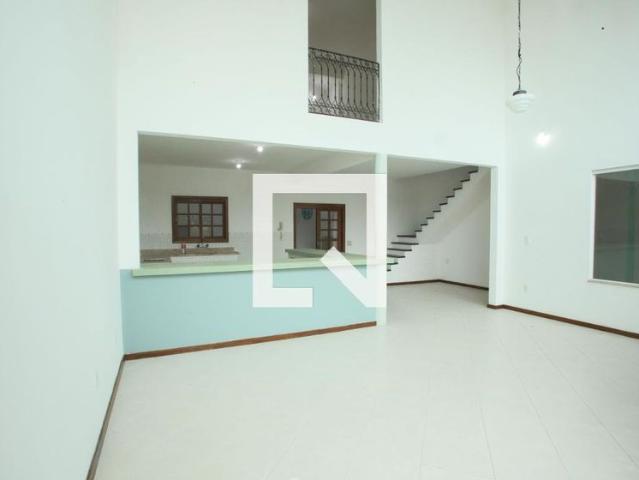 Casa aluguel em Região Geográfica Imediata do Rio de Janeiro, Região Metropolitana do Rio de Janeiro