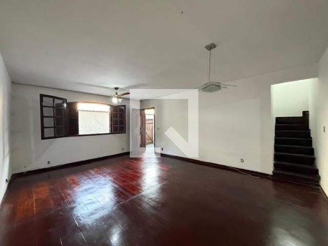 Casa aluguel em Região Geográfica Imediata do Rio de Janeiro, Região Metropolitana do Rio de Janeiro