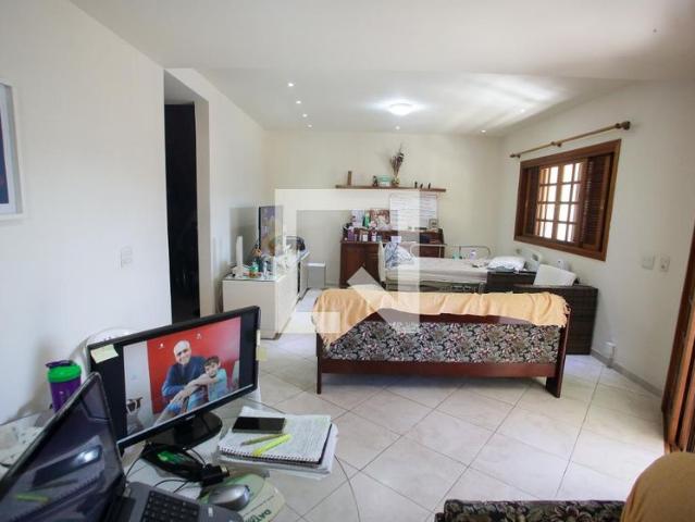 Casa aluguel em Região Geográfica Imediata do Rio de Janeiro, Região Metropolitana do Rio de Janeiro