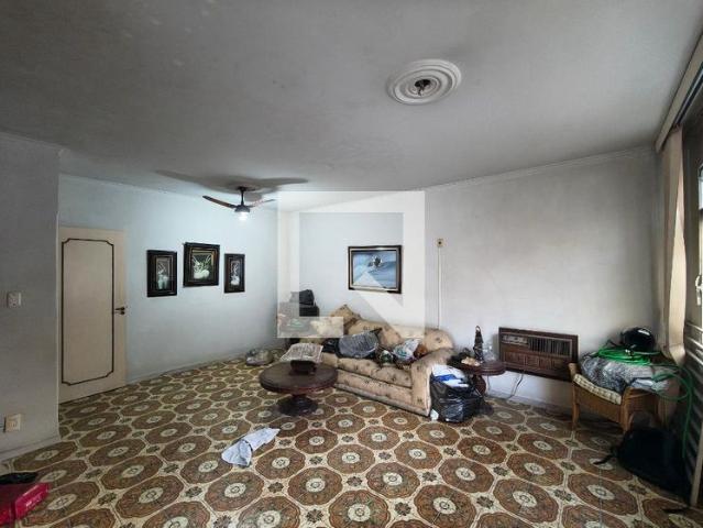 Casa aluguel em Região Geográfica Imediata do Rio de Janeiro, Região Metropolitana do Rio de Janeiro