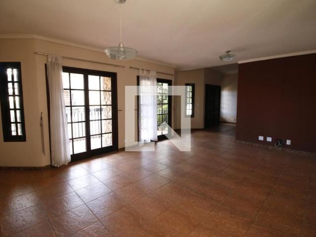 Casa aluguel em Região Geográfica Imediata do Rio de Janeiro, Região Metropolitana do Rio de Janeiro