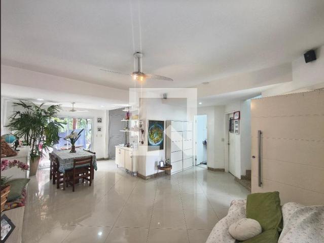 Casa aluguel em Região Geográfica Imediata do Rio de Janeiro, Região Metropolitana do Rio de Janeiro