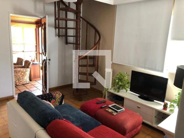 Casa aluguel em Região Geográfica Imediata do Rio de Janeiro, Região Metropolitana do Rio de Janeiro