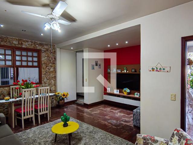 Casa aluguel em Região Geográfica Imediata do Rio de Janeiro, Região Metropolitana do Rio de Janeiro