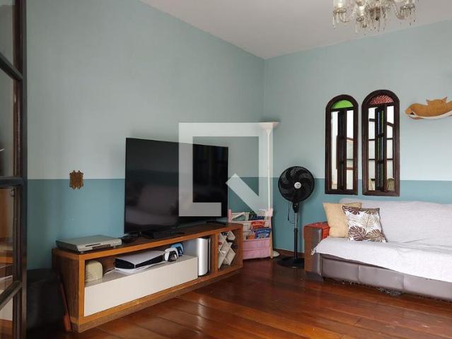 Casa aluguel em Região Geográfica Imediata do Rio de Janeiro, Região Metropolitana do Rio de Janeiro
