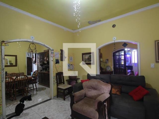 Casa aluguel em Região Geográfica Imediata do Rio de Janeiro, Região Metropolitana do Rio de Janeiro