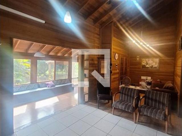 Casa aluguel em Região Geográfica Imediata de Porto Alegre, Região Metropolitana de Porto Alegre