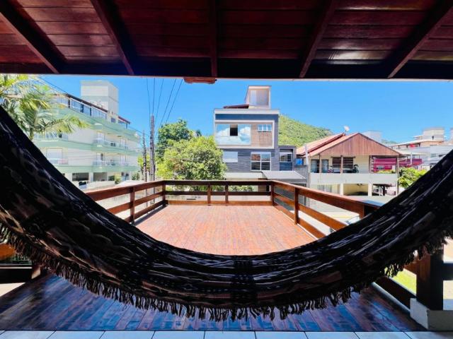 Casa aluguel em Região Geográfica Imediata de Itajaí, Bombinhas