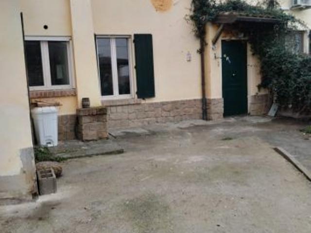 Appartamento in affitto a Torrazza Coste, Lombardia