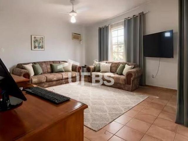 Casa venda em Região Geográfica Imediata de Goiânia, Goiânia