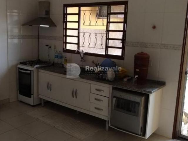 Casa venda em Região Imediata de Taubaté-Pindamonhangaba, Região Metropolitana do Vale do Paraíba e Litoral Norte