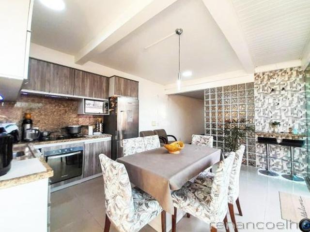 Casa venda em Nova Crixás, Região Geográfica Intermediária de Goiânia
