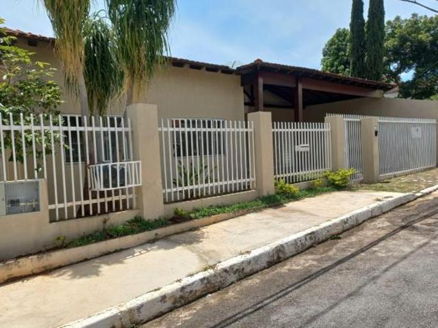 Casa venda em Região Geográfica Imediata do Distrito Federal, Região Integrada de Desenvolvimento do Distrito Federal e Entorno
