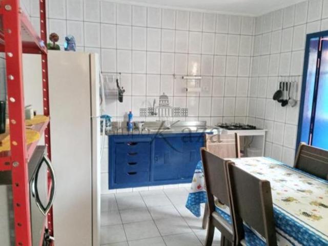 Casa venda em Região Imediata de São José dos Campos, Região Metropolitana do Vale do Paraíba e Litoral Norte
