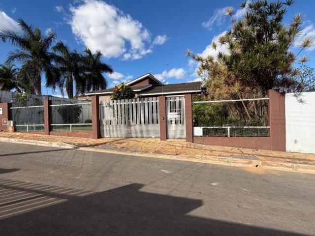 Casa venda em Região Geográfica Imediata do Distrito Federal, Região Integrada de Desenvolvimento do Distrito Federal e Entorno