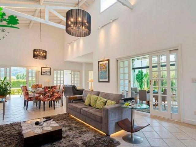 Casa venda em Ibiúna
