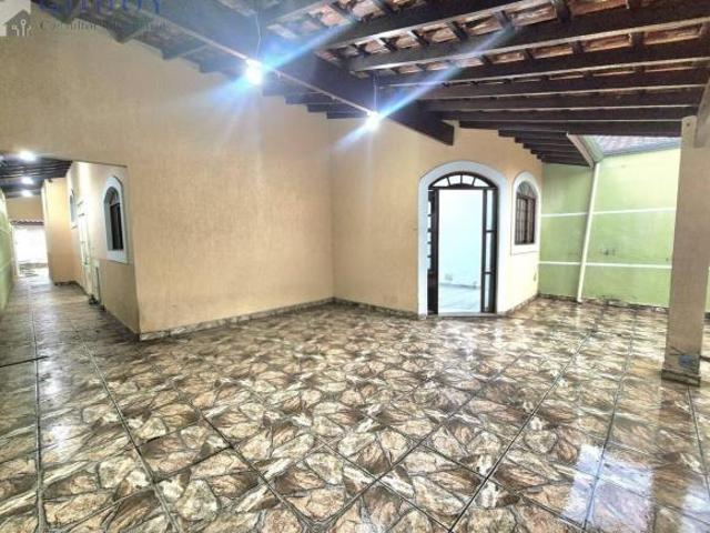 Casa venda em Região Imediata de Taubaté-Pindamonhangaba, Região Metropolitana do Vale do Paraíba e Litoral Norte
