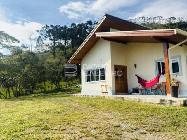 Casa venda em Região Imediata de Taubaté-Pindamonhangaba, Região Metropolitana do Vale do Paraíba e Litoral Norte