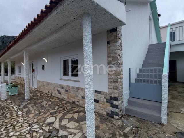 Casa venda em Porto De Mós, Leiria