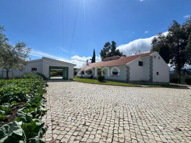 Casa venda em Vila Nova de Veiga, Chaves