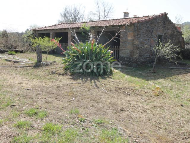 Casa venda em Cerquido, Boalhosa