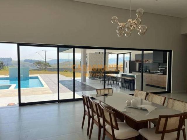 Casa venda em Região Imediata de São José dos Campos, Região Metropolitana do Vale do Paraíba e Litoral Norte
