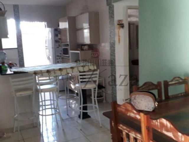 Casa venda em Região Imediata de São José dos Campos, Região Metropolitana do Vale do Paraíba e Litoral Norte
