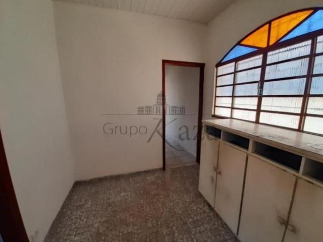 Casa venda em Região Imediata de São José dos Campos, Região Metropolitana do Vale do Paraíba e Litoral Norte