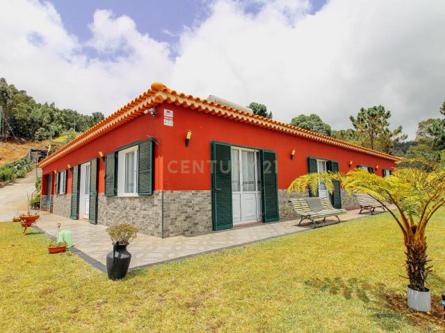 Casa venda em Santa Cruz